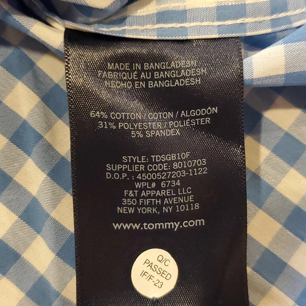 Tommy Hilfiger Dress Shirt And Tie - Picture 6 of 6